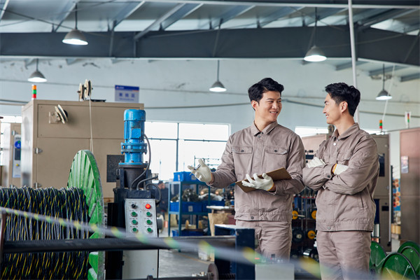 制造業(yè)管理新策略，引領(lǐng)企業(yè)高效運(yùn)營(yíng)，提升競(jìng)爭(zhēng)力