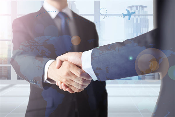 王毅：中俄永不為敵，對(duì)企業(yè)戰(zhàn)略管理有何啟示？